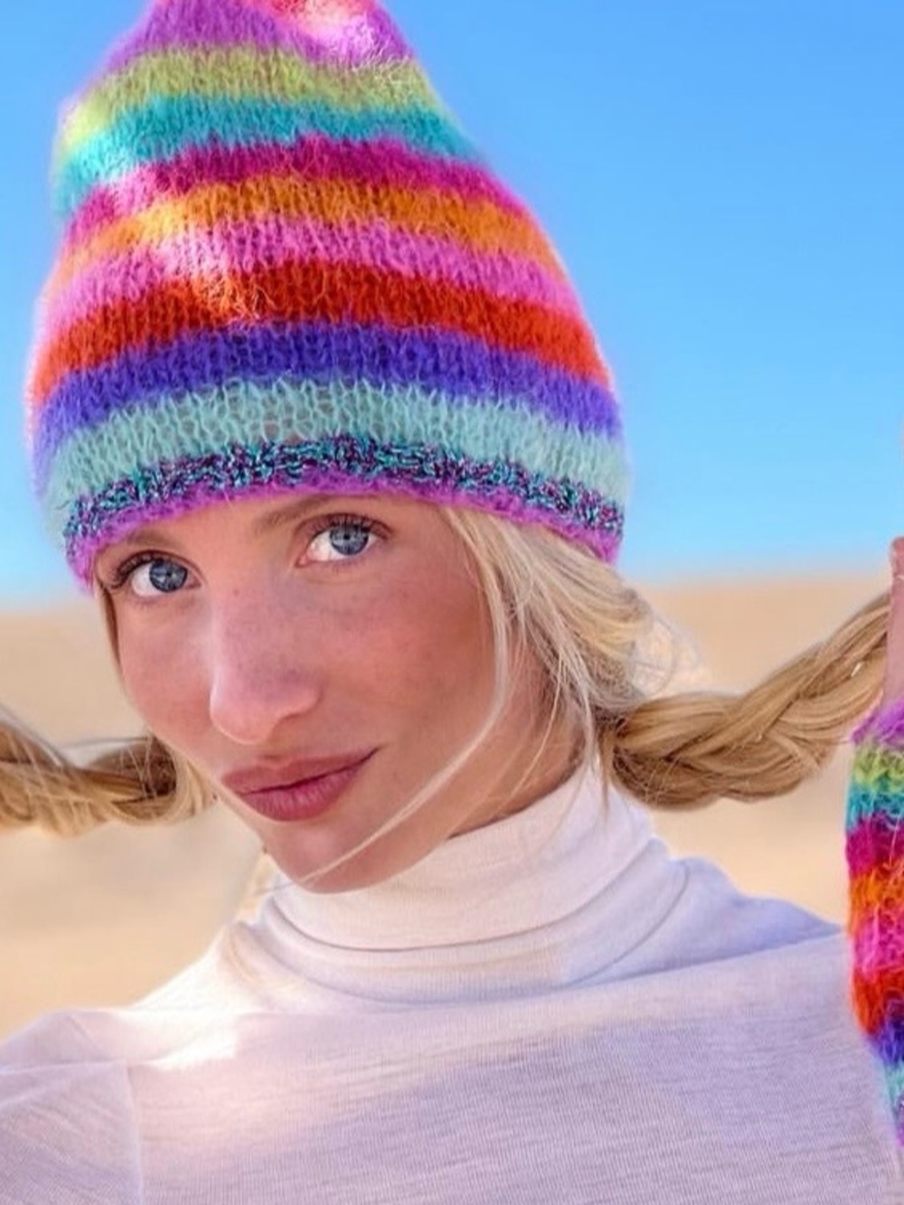💜 Rose Carmine Striped Mohair Lurex Knit Beanie hat - pop of color! 💜 like new